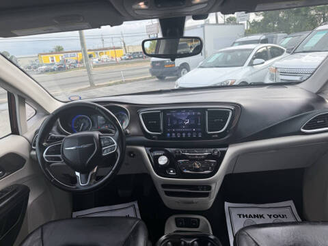 2018 Chrysler Pacifica Touring L