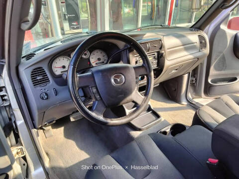 2004 Mazda B-Series B3000 SE