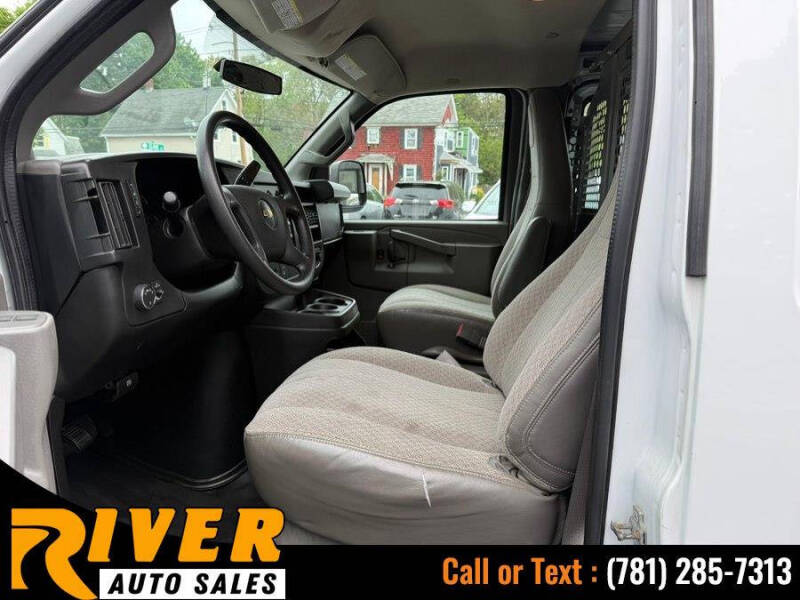 2017 Chevrolet Express 2500