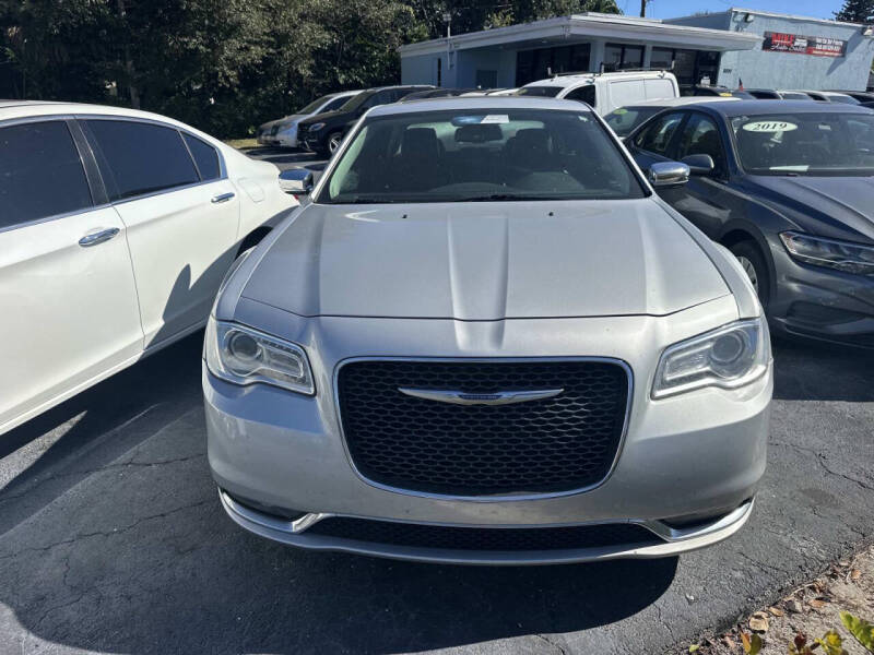 2020 Chrysler 300 Limited