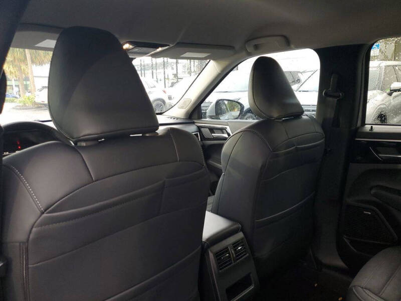 2026 Mitsubishi Outlander SE