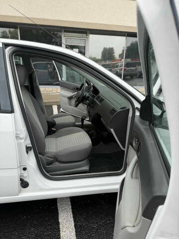 2007 Ford Focus ZX4 S