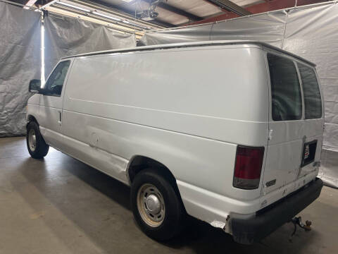 2005 Ford E-Series E-150
