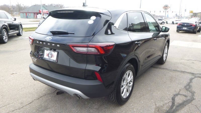 2023 Ford Escape Hybrid Active