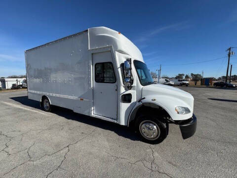 2008 Freightliner M2 106
