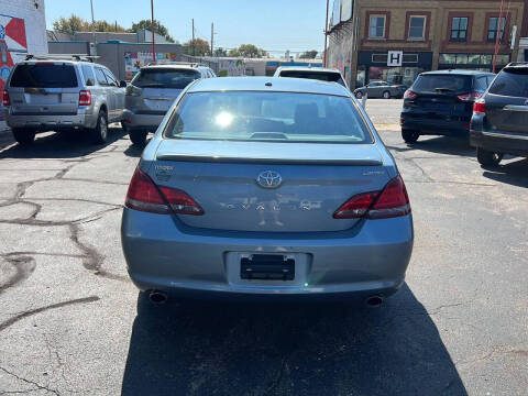 2010 Toyota Avalon Limited