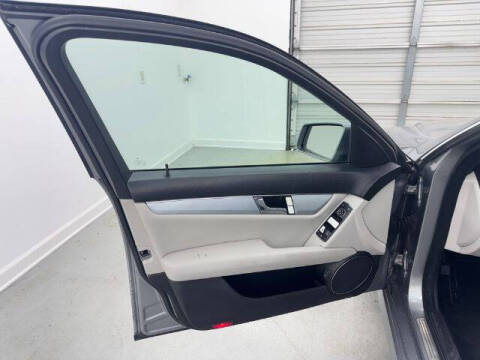 2010 Mercedes-Benz C-Class