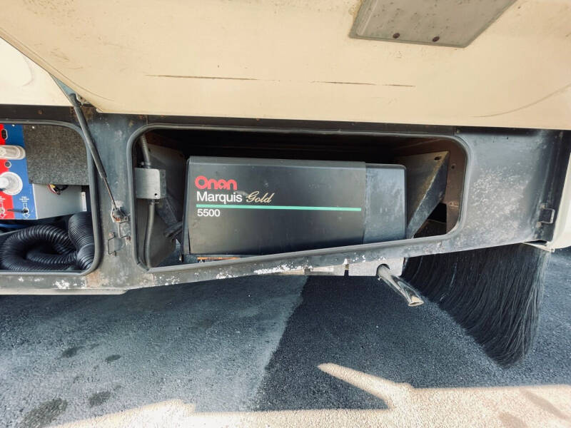 2002 Fleetwood RV 37U