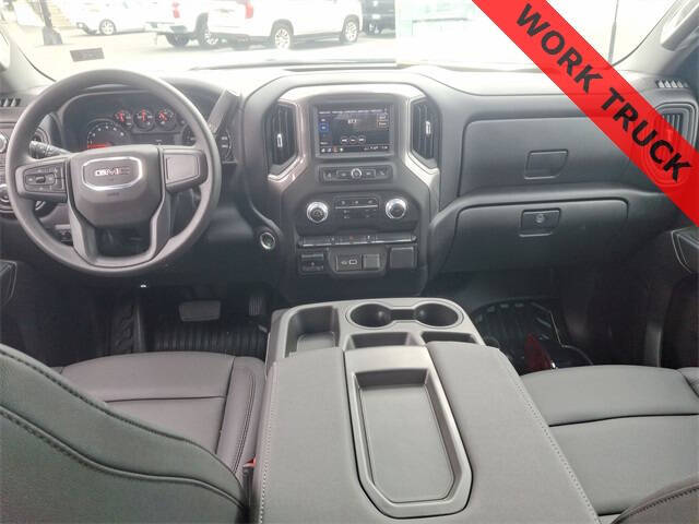 2025 GMC Sierra 2500HD Pro