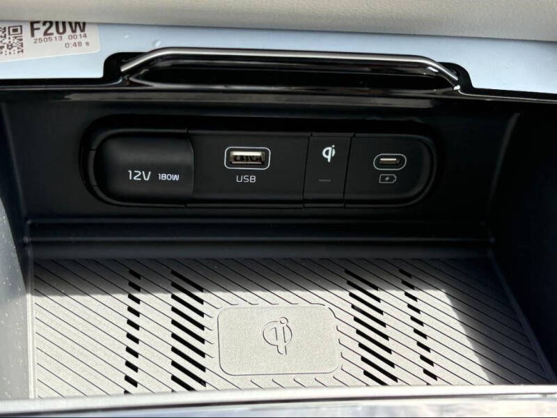 2025 Kia Sportage Hybrid EX