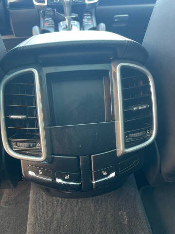 2016 Porsche Cayenne