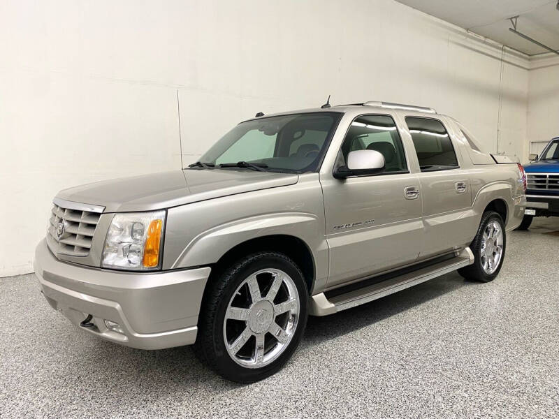 2005 Cadillac Escalade EXT for sale at SPECIALTY CARS TRUCKS & CLASSICS in Hayden ID