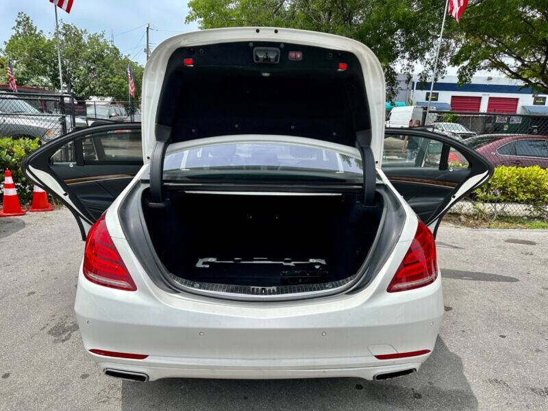 2016 Mercedes-Benz S-Class Sedan - $29,995