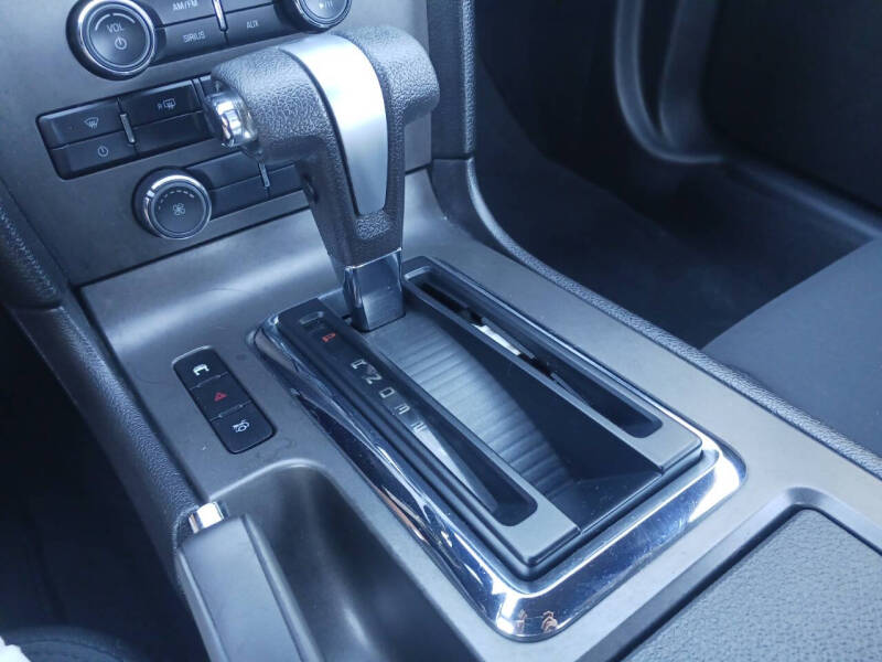 2010 Ford Mustang V6