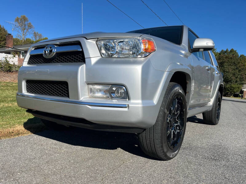 2011 Toyota 4Runner Limited photo 11