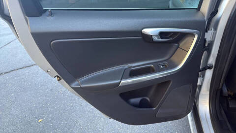 2016 Volvo XC60 T5 Premier