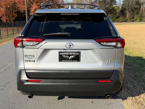 2019 Toyota RAV4 LE
