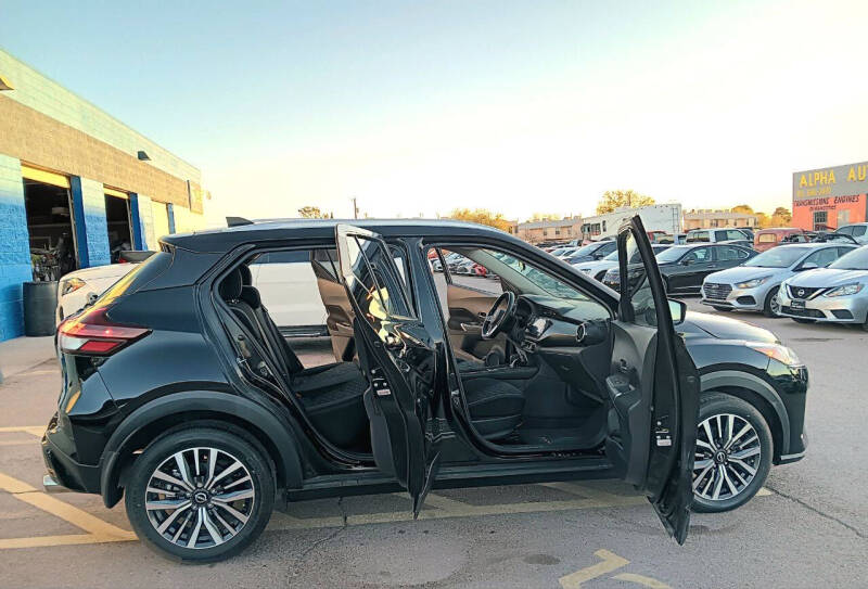 2022 Nissan Kicks SV