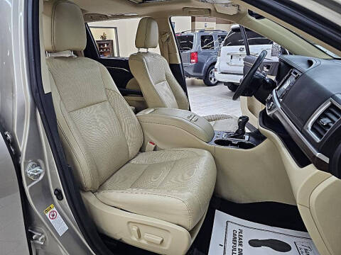 2016 Toyota Highlander