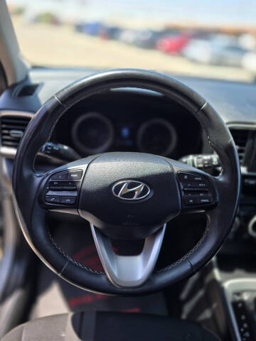 2021 Hyundai Venue SEL