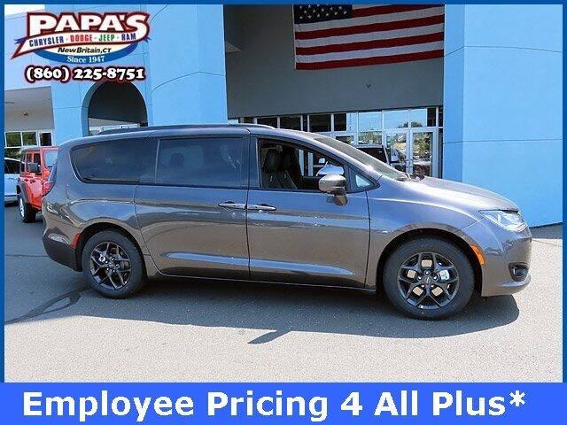 2020 Chrysler Pacifica Touring L