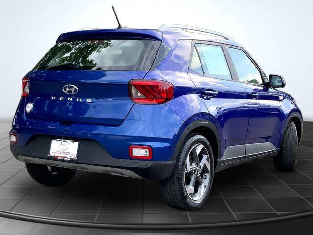 2023 Hyundai Venue SEL
