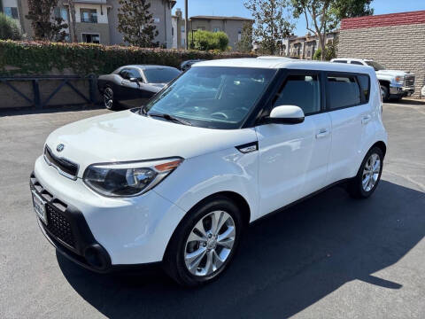 2015 Kia Soul +