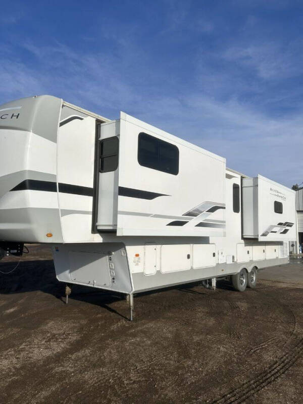 2021 Forest River River Ranch CMF390RL