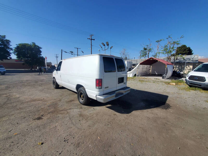 1999 Ford E-150
