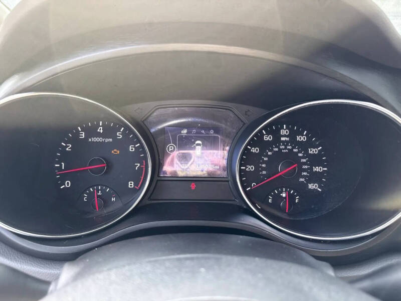 2017 Kia Sedona LX