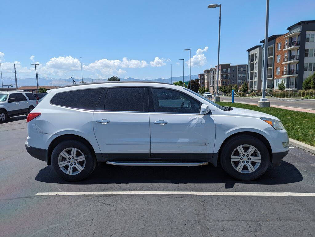 2010 Chevrolet Traverse for sale at Axio Auto Boise in Boise, ID