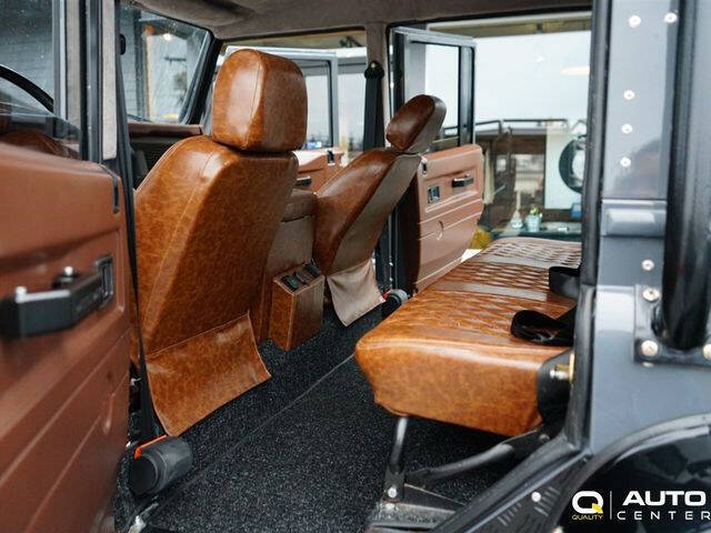 1987 Land Rover Defender