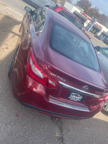 2016 Nissan Altima 2.5 SR