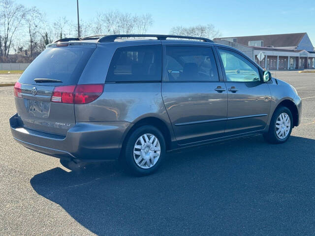 2005 Toyota Sienna for sale at Interboro Motors in Burlington, NJ