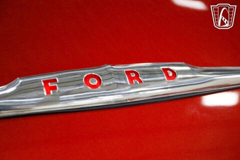 1947 Ford Deluxe
