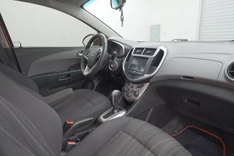 2017 Chevrolet Sonic LT Auto