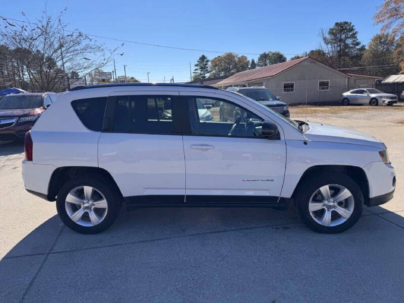 2015 Jeep Compass Sport photo 7