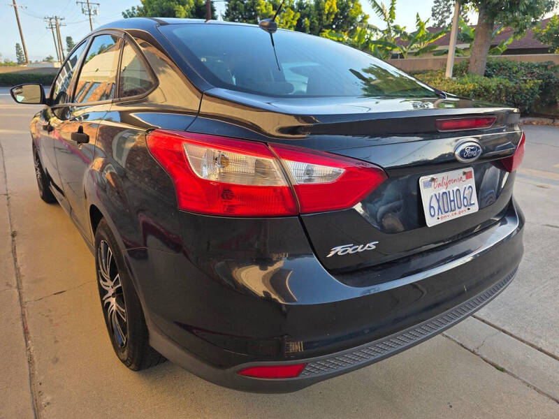 2012 Ford Focus S