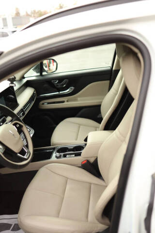 2025 Lincoln Corsair Premiere