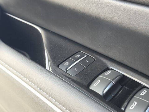 2024 Cadillac Escalade ESV Premium Luxury