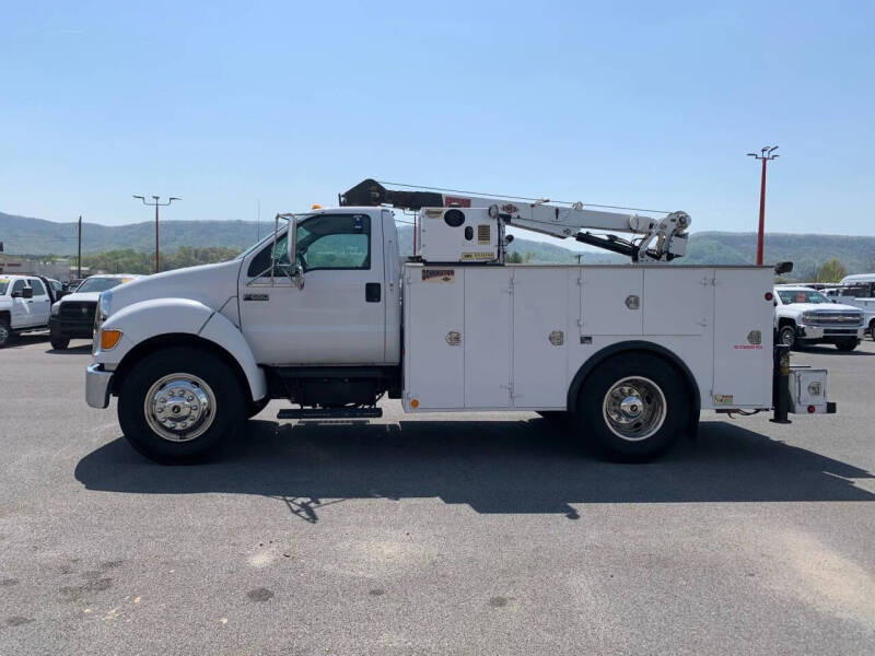 2004 Ford F-650 Super Duty