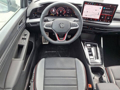 2025 Volkswagen Golf GTI Autobahn