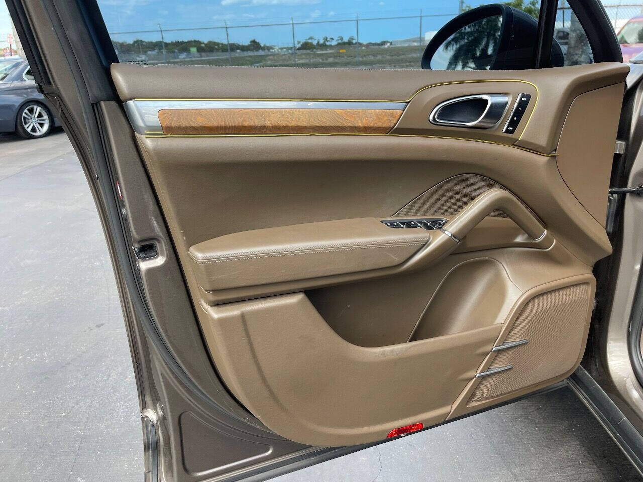 2011 Porsche Cayenne  - $18,900