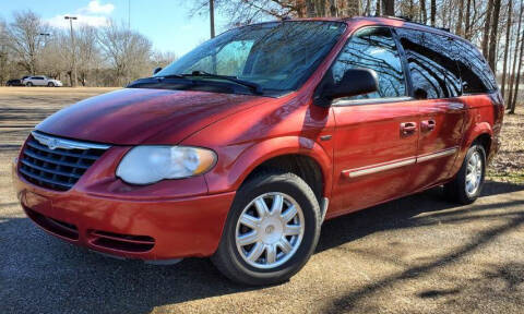 2007 Chrysler Town and Country for sale at Crossroads Outdoor, Inc. in Corinth MS