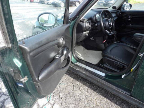 2017 MINI Hardtop 4 Door Cooper