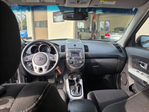 2012 Kia Soul +