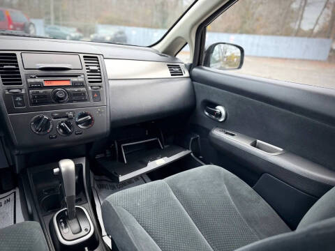 2012 Nissan Versa 1.8 S