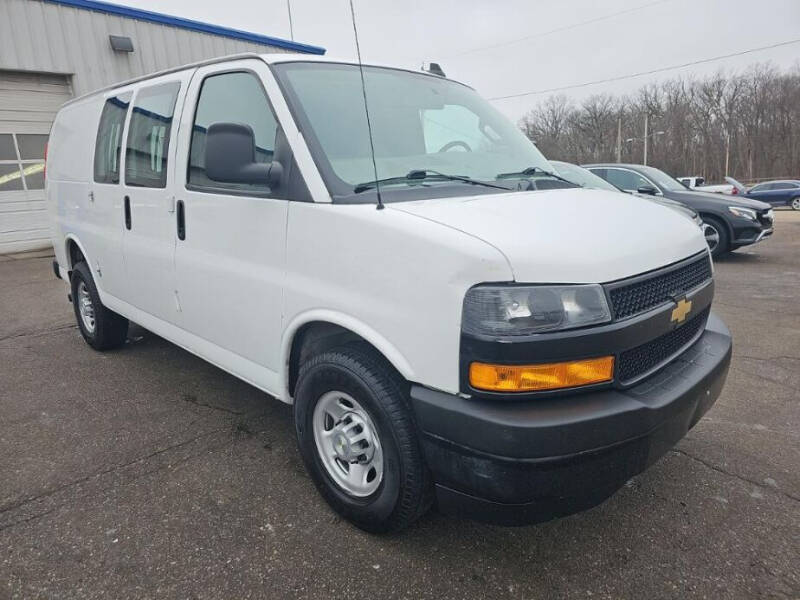 Used 2021 Chevrolet Express Cargo Work Van with VIN 1GCWGAF75M1153148 for sale in Rockford, IL