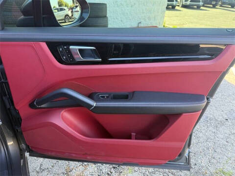 2023 Porsche Cayenne