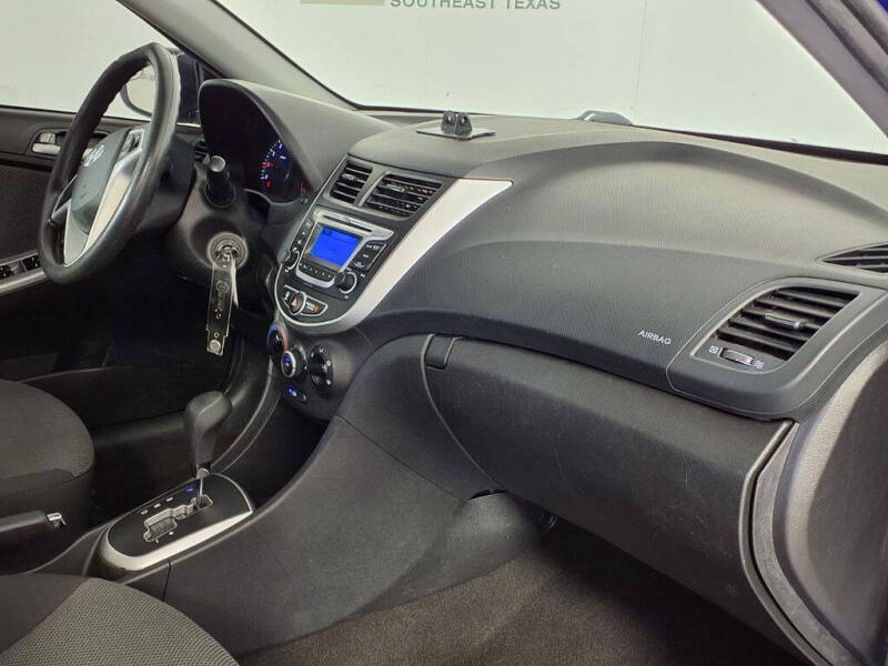 2014 Hyundai Accent GS